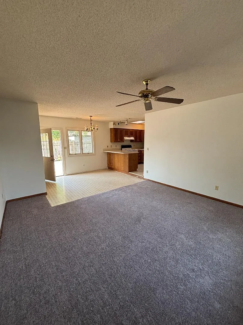 1818 Arkansas St — Photo 2