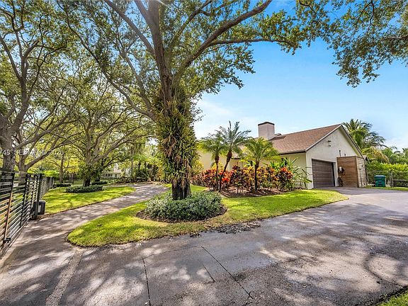 4th image of 8440 SW 182nd Ter