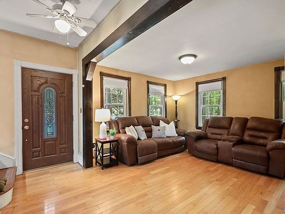 5th image of 12 Elm St