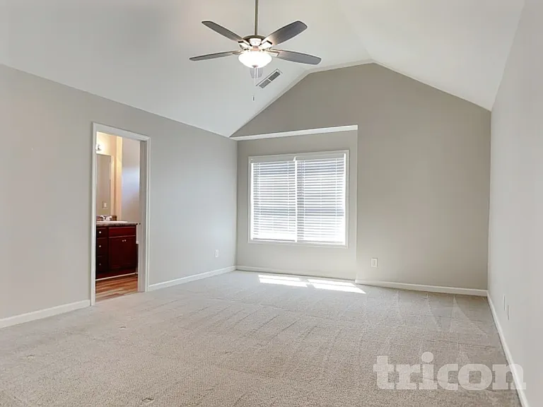 10 Carriage Hills Dr SE — Photo 6