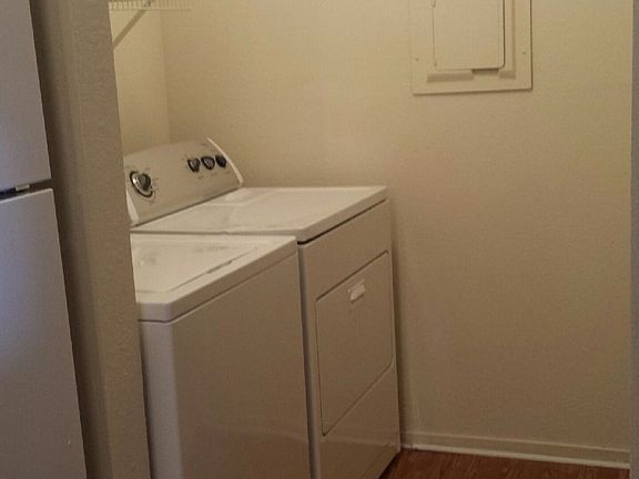4th image of 35820 Jefferson Ave APT 201