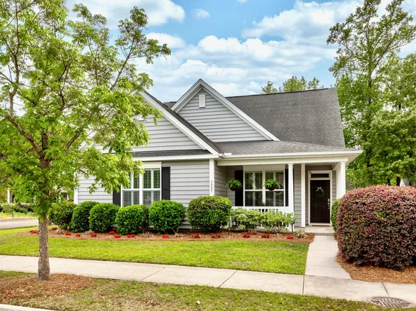 3085 Moonlight Dr, Charleston, SC 29414