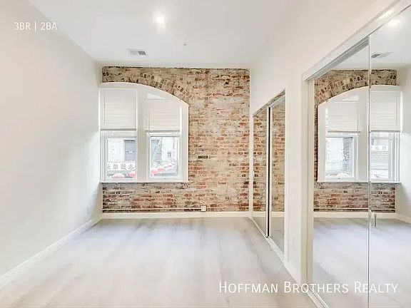 5th image of 122 Waverly Pl #101A