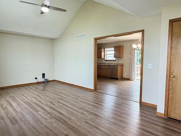 3rd image of 2217 Madison Ave