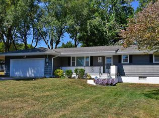 425 E Lakeview Ter, Springfield, MO 65810