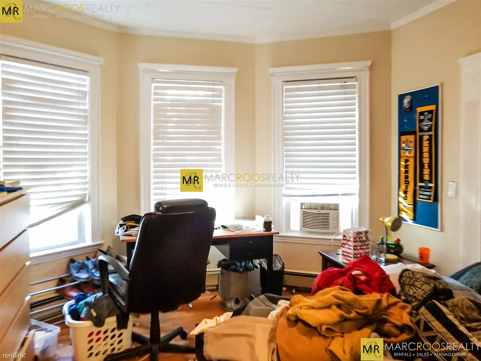 4 bed, 9999 sqft, $5,500 — Photo 2