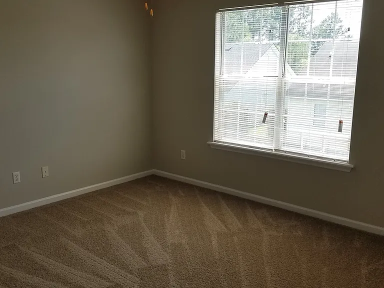 342 Brookfield Rd — Photo 8