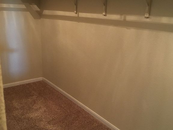 5th image of 212 N Hunting Lodge Ln