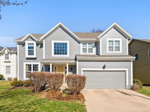 8908 W 126th St, Overland Park, KS 66213