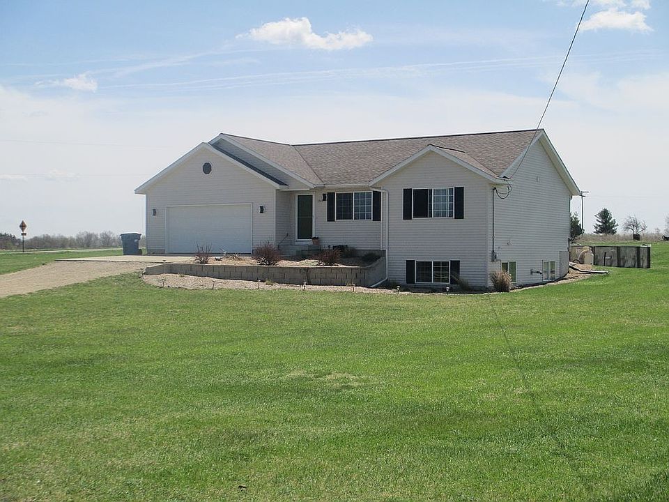 1st image of 11924 Meddler Ct NE