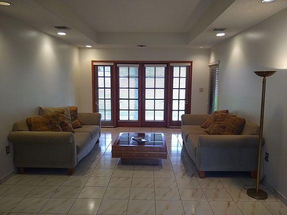 5th image of 10450 NW 133rd St