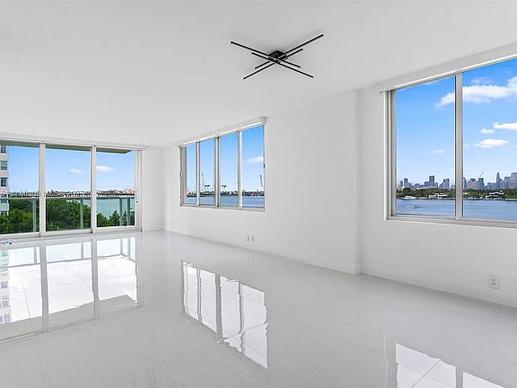 2nd image of 1000 West Ave APT 425