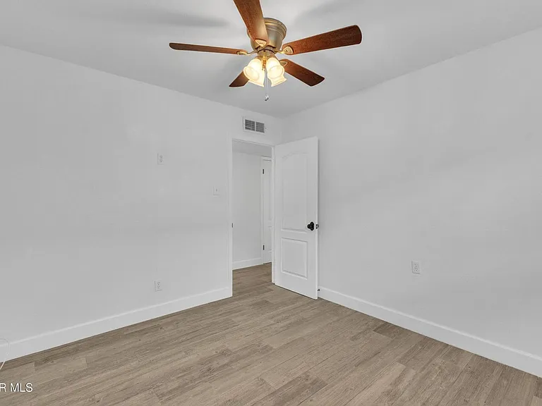 19004 Bremerton Dr — Photo 12