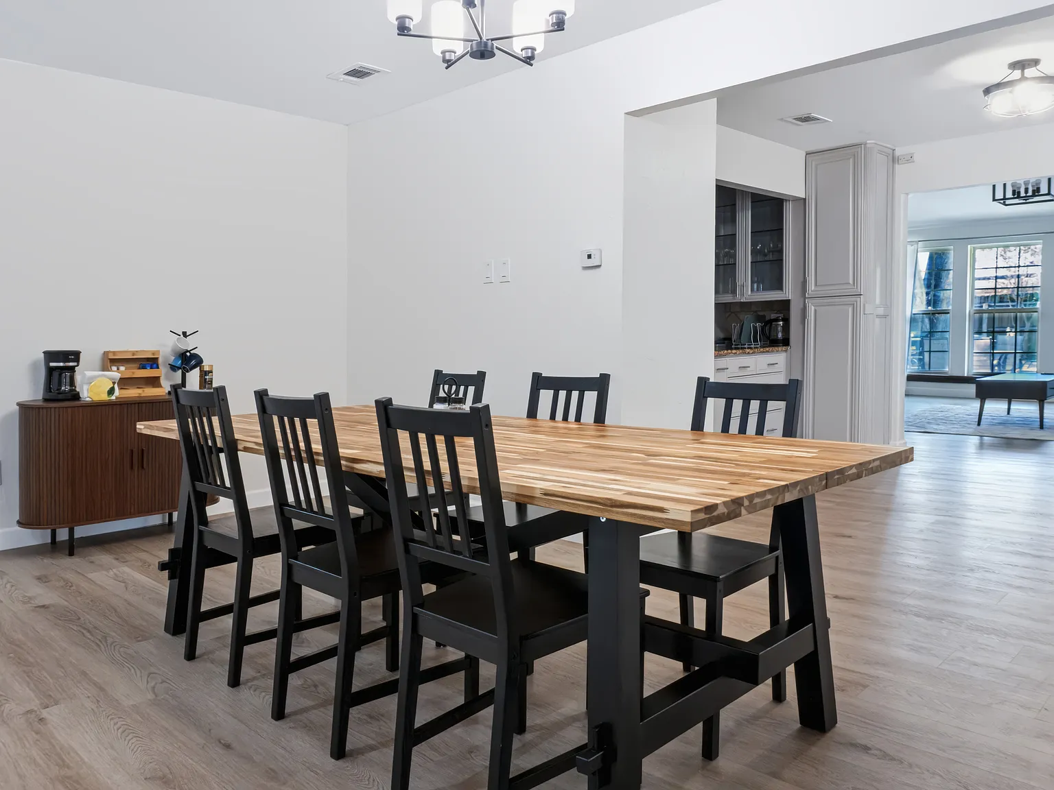 3 bed, 2057 sqft, $2,800 — Photo 3
