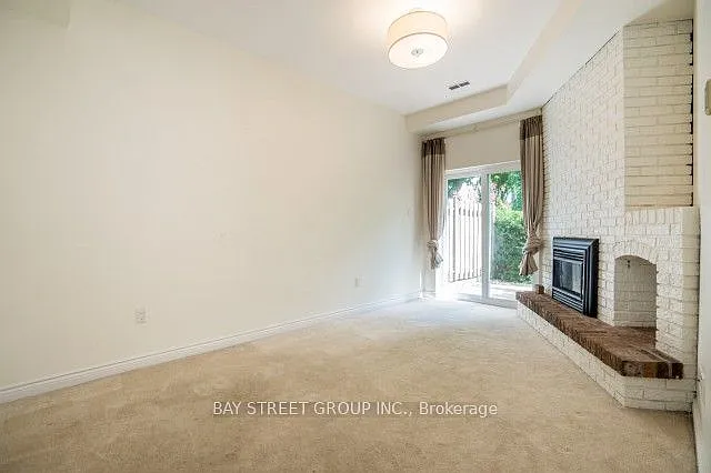 137 Helendale Ave — Photo 13