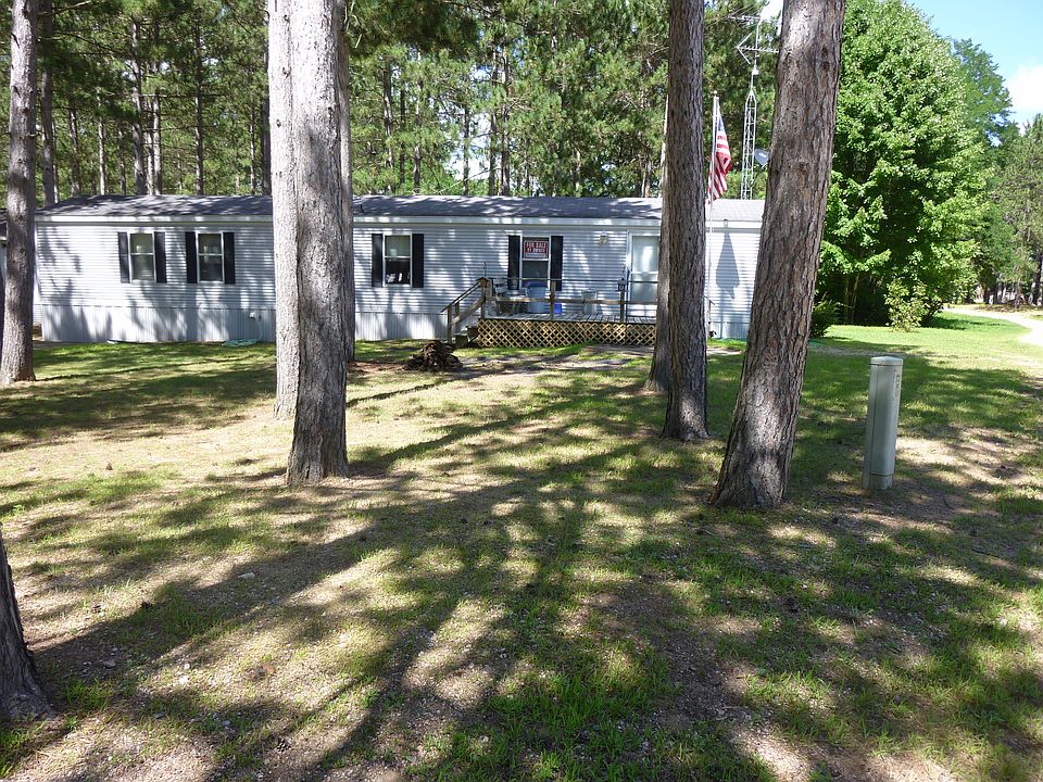 Large wooded corner lot