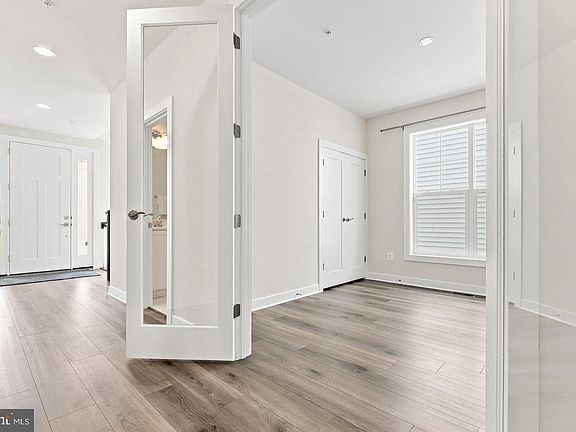 4th image of 8776 Walnut Bottom Ln