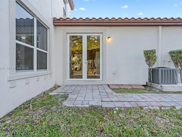 9243 SW 170th Ave — Photo 25