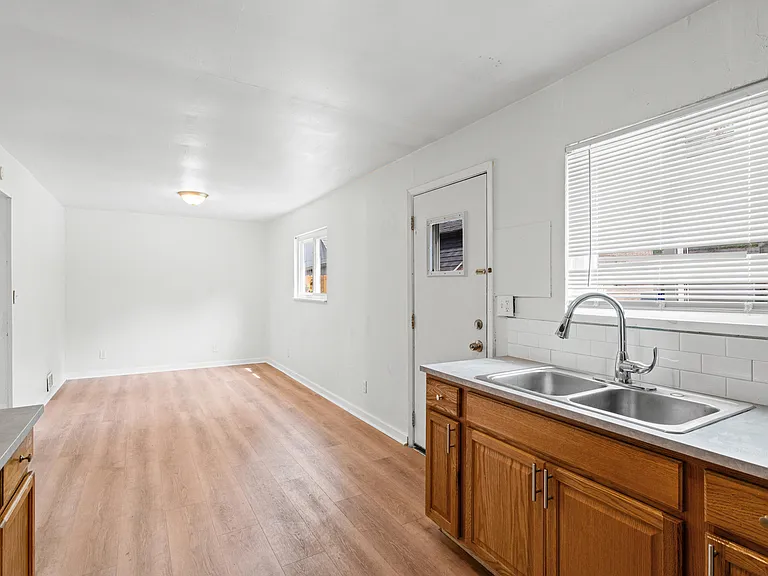 723 Taylor Ave #1 — Photo 20