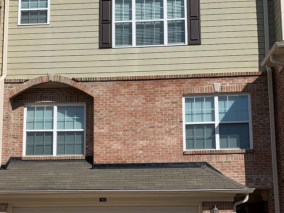 1st image of 702 Glen Ivy