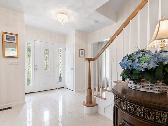5th image of 21 Partridge Ln