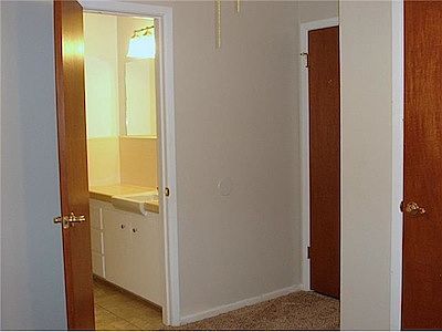 3rd image of 3109 Sayles Blvd