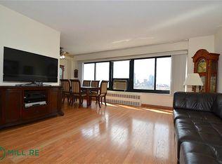 3364 21st St #15B, Astoria, NY 11106
