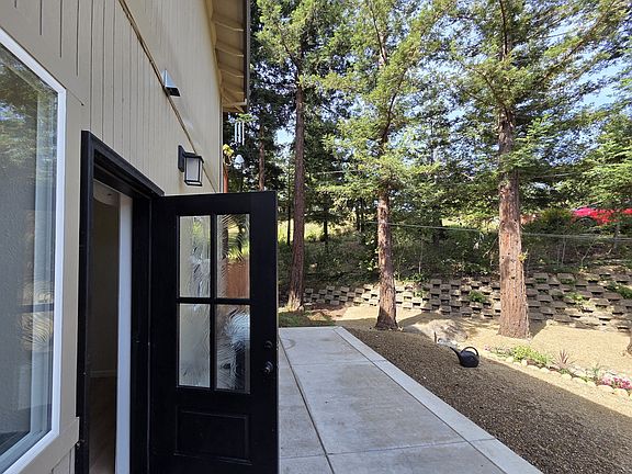 5th image of 3195A Diablo View Rd