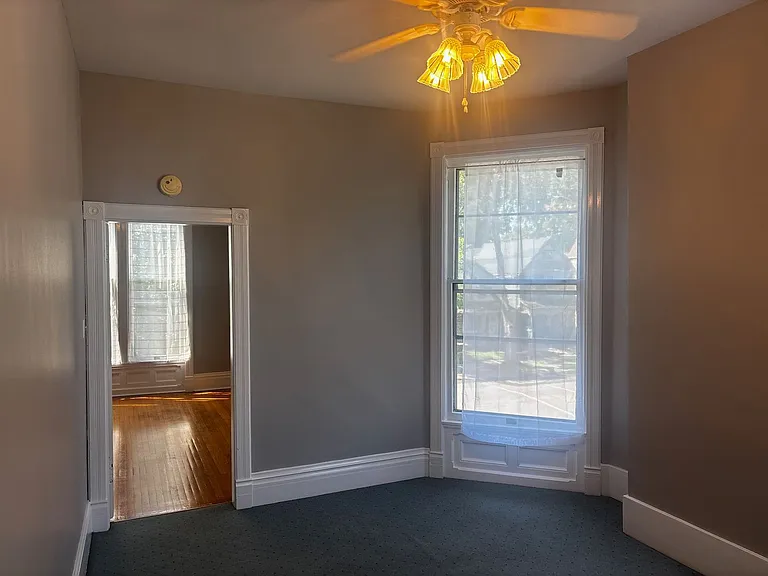 924 W Wayne St — Photo 26