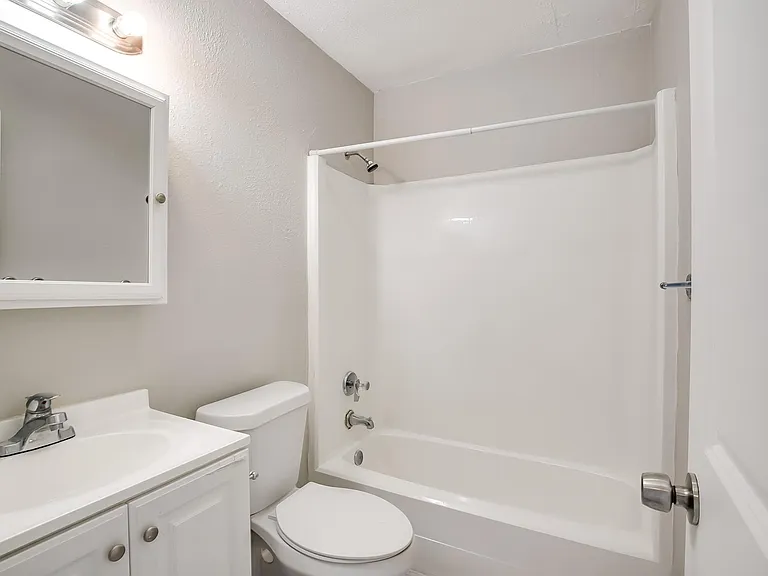 8419 Riverstone Dr #D — Photo 10