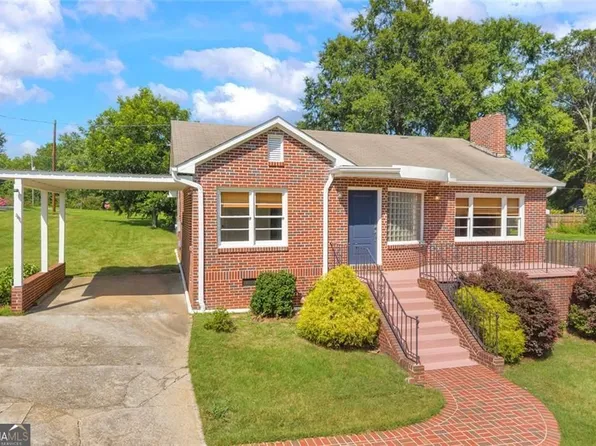 142 Ola St, Toccoa, GA 30577