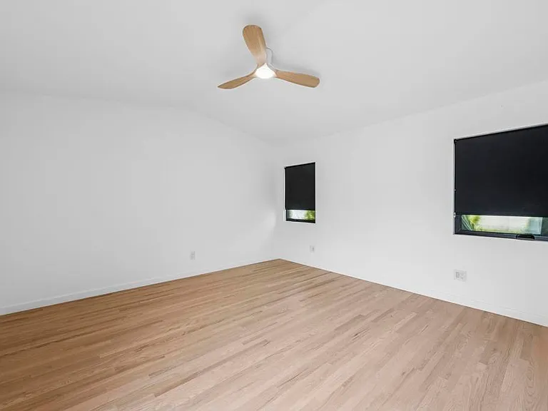 1061 Buena Vista Way — Photo 29