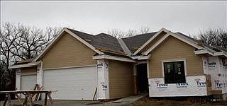 1st image of 513 S 182nd St