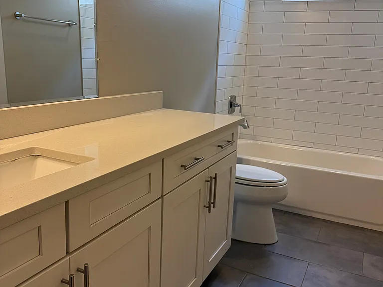 804 Lena St — Photo 12