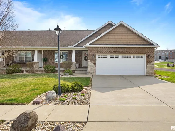 1810 Kingsbury Rd, Washington, IL 61571