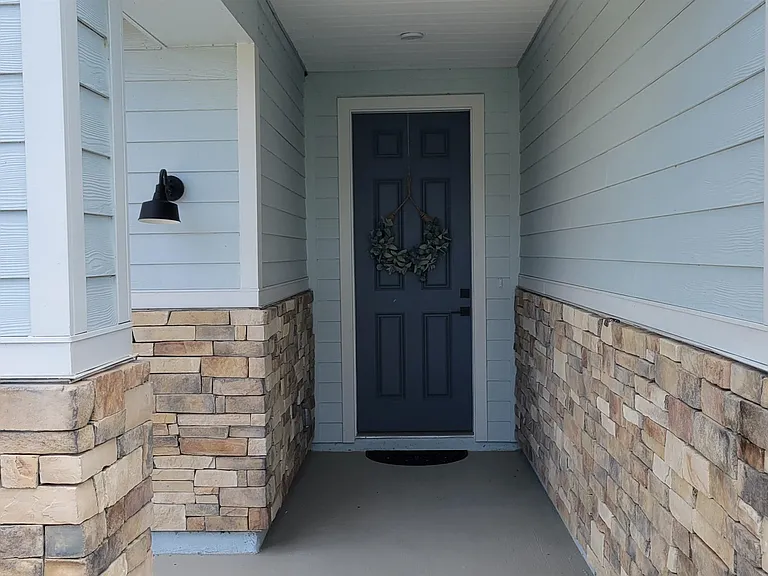 214 Santos Ln — Photo 6