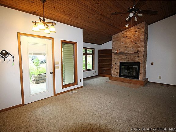 3rd image of 1144 Ha Ha Tonka Rd