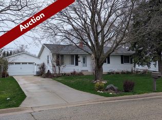 1218 Lisbon St, Watertown, WI 53098