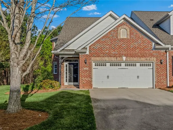 106 Queensbury Dr, Winston Salem, NC 27127