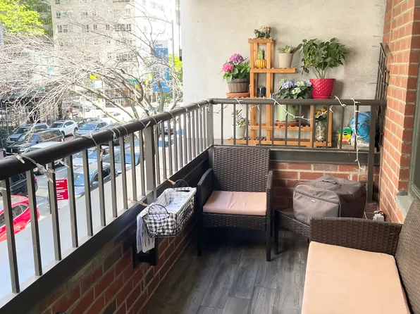 301 East 64th Street image 1 of 12