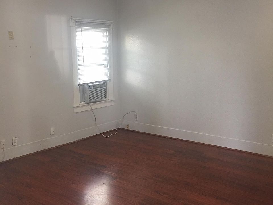 1st image of 307 W C St