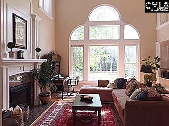 5th image of 321 Aiken Hunt Cir