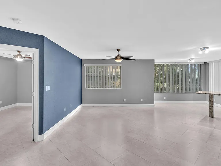 2881 N Oakland Forest Dr #105 — Photo 23