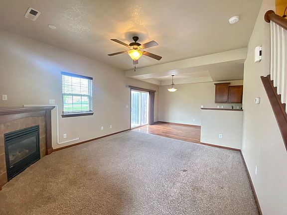 3rd image of 1599 Burr Dr