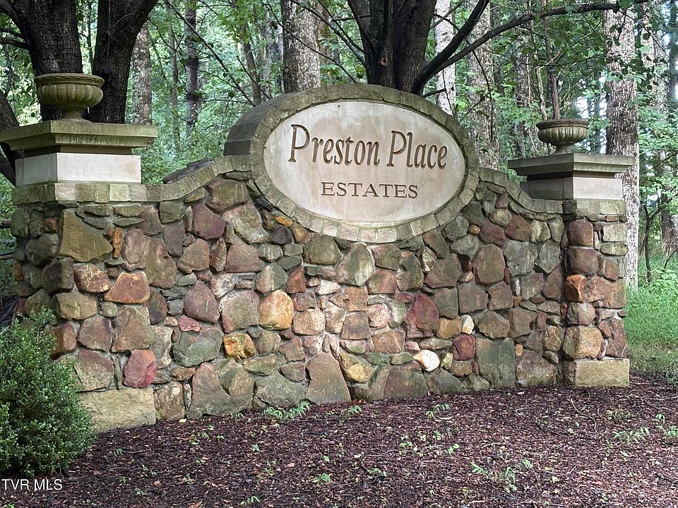 1st image of 31 Preston Place Dr