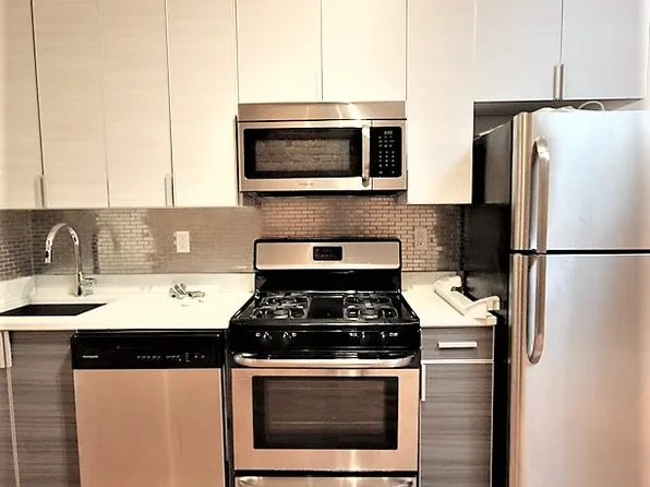 96 Malcolm X Boulevard 2L image 3 of 11