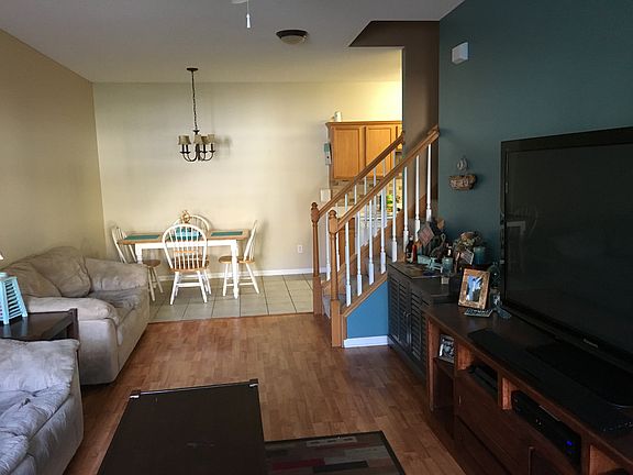 4th image of 21160 Morgan Dr S