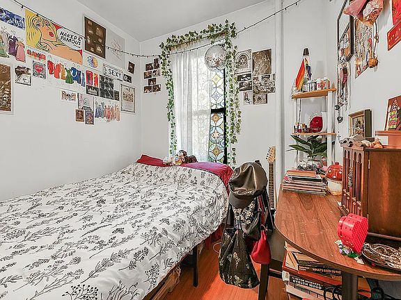 5th image of 124 Mott St APT 23