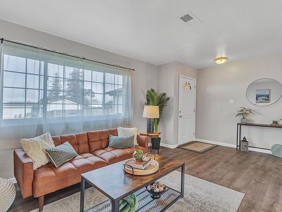 2nd image of 35 Marla Drive