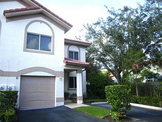 1st image of 993 NW 104th Way
